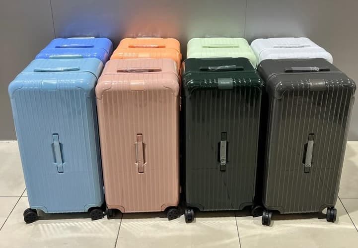 تصویر 2 از چمدان مسافرتی چهار چرخ مقاوم در برابر رطوبت و فشار